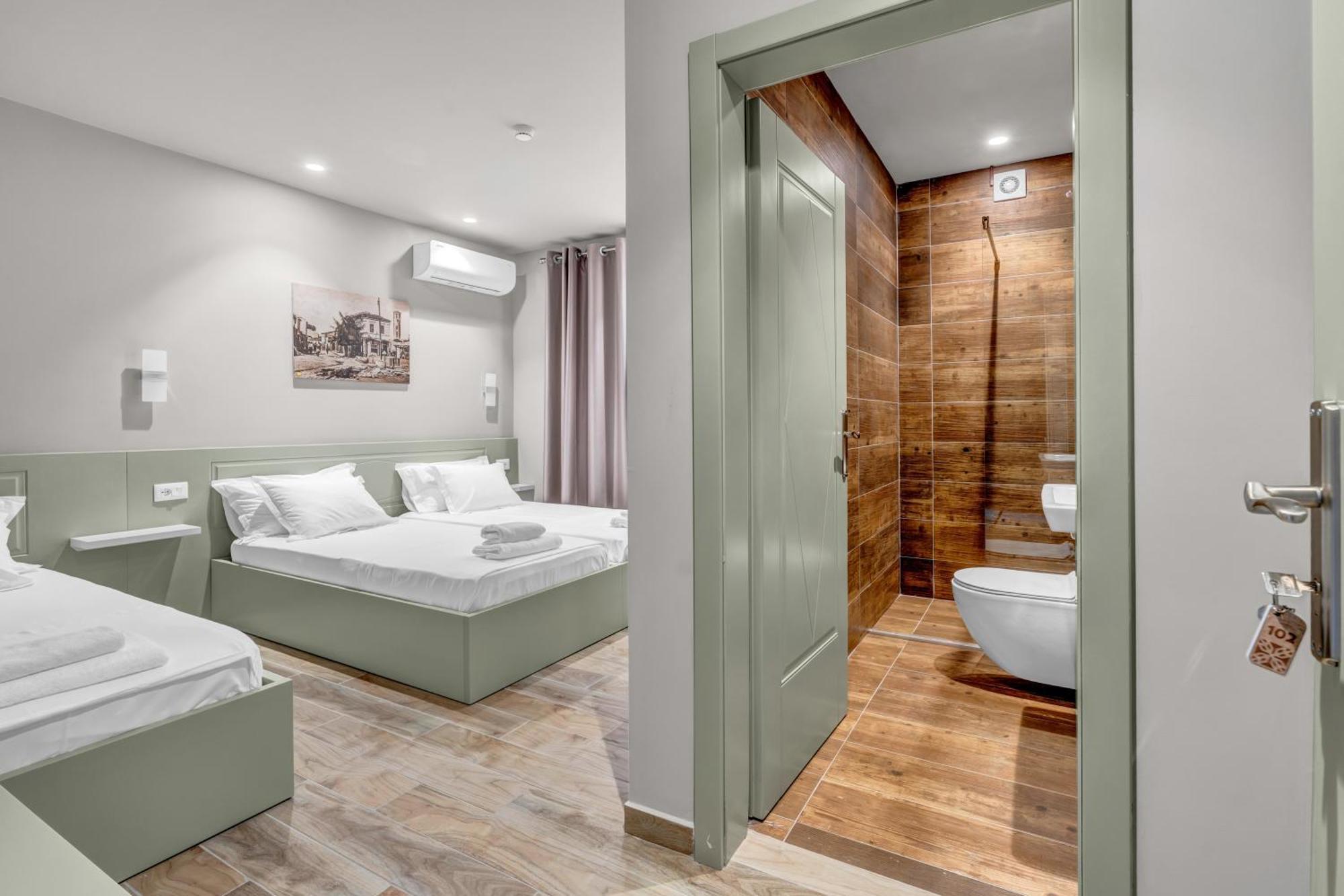 Villa Zoi A Stay To Remember I Located Inside The Castle Of Elbasan, On A Historic Roman Road Via Egnatia I Homemade Breakfast Eksteriør bilde