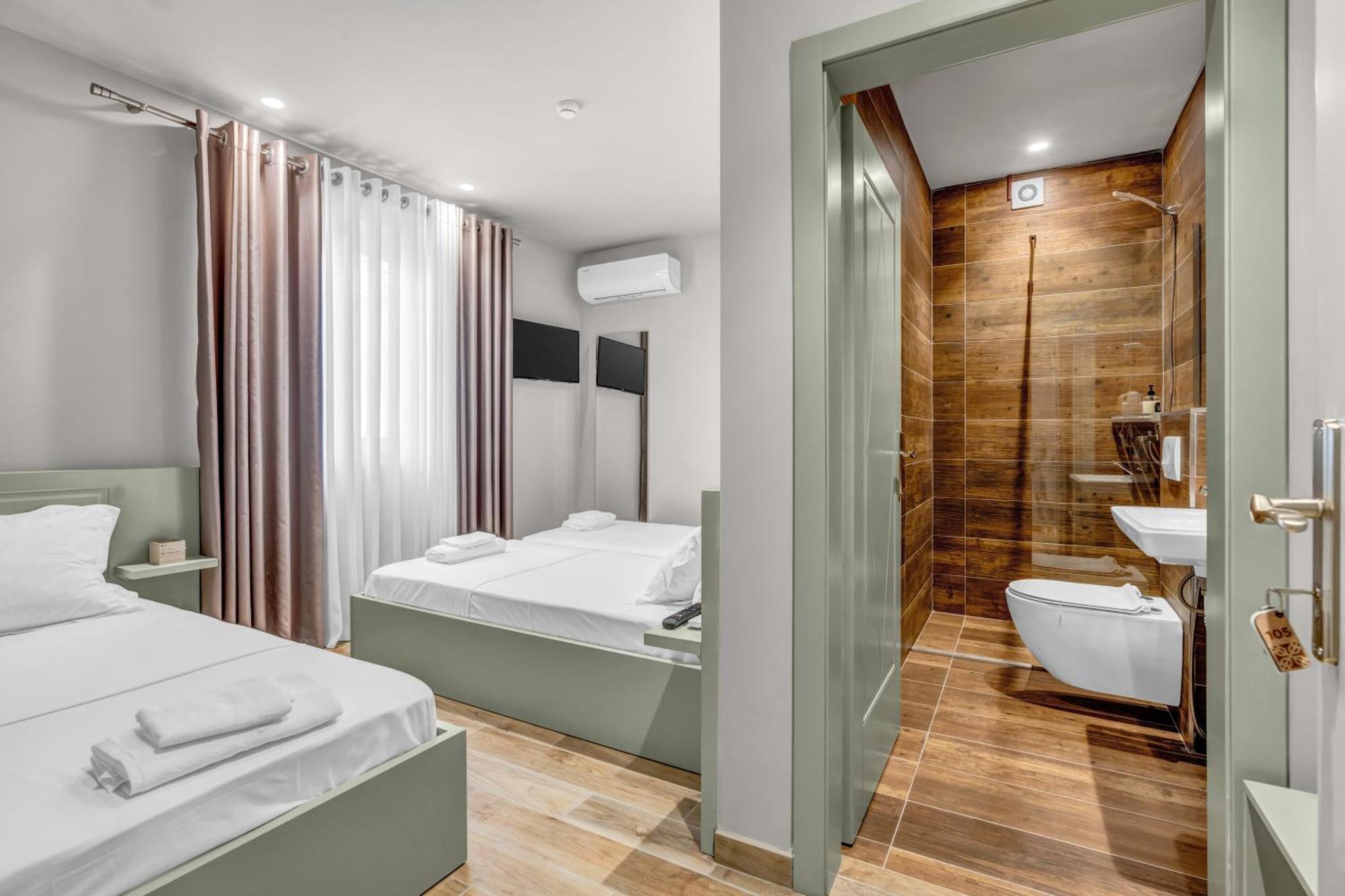 Villa Zoi A Stay To Remember I Located Inside The Castle Of Elbasan, On A Historic Roman Road Via Egnatia I Homemade Breakfast Eksteriør bilde