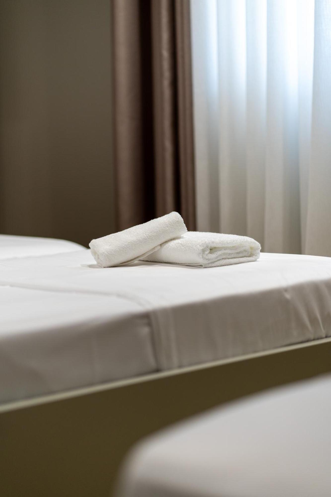 Villa Zoi A Stay To Remember I Located Inside The Castle Of Elbasan, On A Historic Roman Road Via Egnatia I Homemade Breakfast Eksteriør bilde